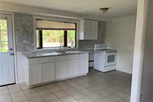 27 Monterey Ln, Centereach, NY 11720 - Photo 2