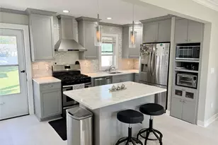 27 Central Ave, North Babylon, NY 11703 - Photo 8