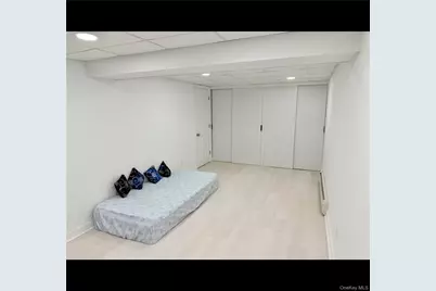 27 Central Avenue, North Babylon, NY 11703 - Photo 20