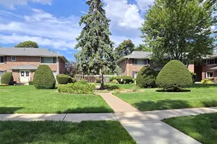 265 Edmunton, North Babylon, NY 11703 - Photo 2