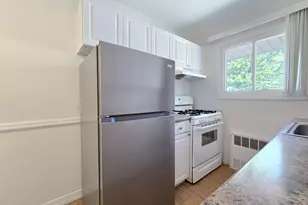 265 Edmunton, North Babylon, NY 11703 - Photo 8