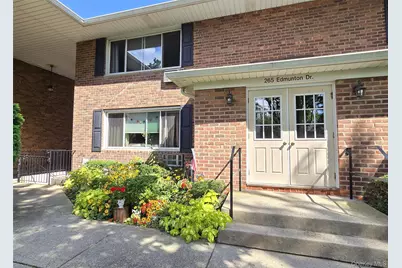 265 Edmunton #I 12, North Babylon, NY 11703 - Photo 4