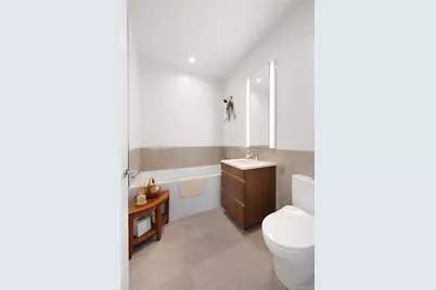 21-21 31st Street #4E, Astoria, NY 11105 - Photo 18