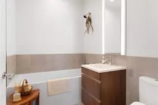 21-21 31st St, Astoria, NY 11105 - Photo 18