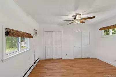 44 S Swezeytown Road, Middle Island, NY 11953 - Photo 16