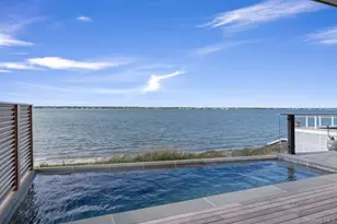 686 Dune Rd, Westhampton Dunes, NY 11978 - Photo 32