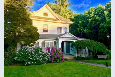 761 E Main Street, Riverhead, NY 11901 - Photo 1