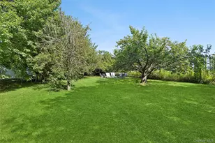 1450 Sound Ave, Mattituck, NY 11952 - Photo 6