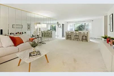 215 N Brookside Avenue, Freeport, NY 11520 - Photo 12