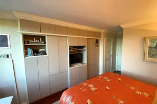 269-10 Grand Central Pkwy, Floral Park, NY 11005 - Photo 16