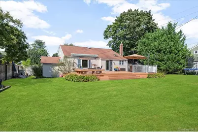 214 Haypath Road, Old Bethpage, NY 11804 - Photo 24