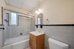 44 Nathan Hale Dr, Huntington, NY 11743 - Photo 16