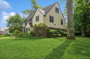 187 Moore Ave, Freeport, NY 11520 - Photo 6