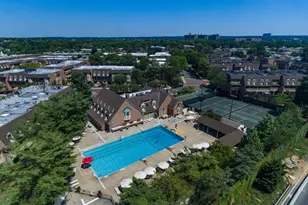 208-06 Robert Rd, Bayside, NY 11360 - Photo 24