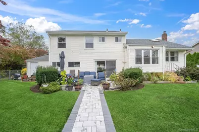 8 Duke Place, Glen Cove, NY 11542 - Photo 18