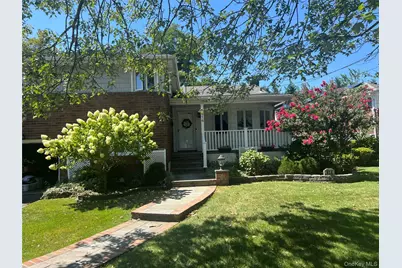 614 Bond Court, Merrick, NY 11566 - Photo 2