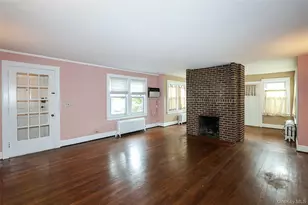 52-50 Little Neck Pkwy, Little Neck, NY 11362 - Photo 8