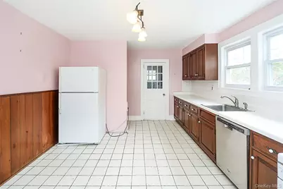 52-50 Little Neck Parkway, Little Neck, NY 11362 - Photo 18