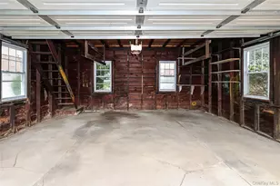 52-50 Little Neck Pkwy, Little Neck, NY 11362 - Photo 34