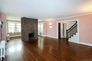 52-50 Little Neck Pkwy, Little Neck, NY 11362 - Photo 6