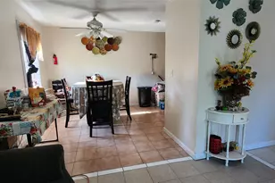 109 Merrill St, Brentwood, NY 11717 - Photo 12