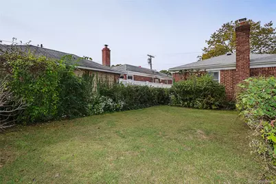 707 147th Street, Whitestone, NY 11357 - Photo 32