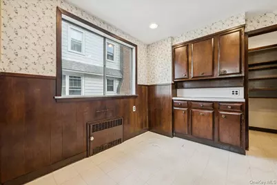 39 Linmouth Road, Malverne, NY 11565 - Photo 24