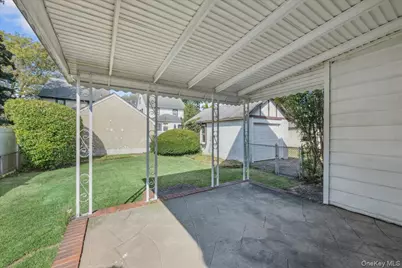 39 Linmouth Road, Malverne, NY 11565 - Photo 46