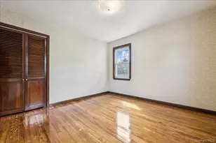 39 Linmouth Rd, Malverne, NY 11565 - Photo 34