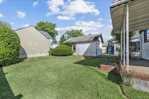 39 Linmouth Rd, Malverne, NY 11565 - Photo 44