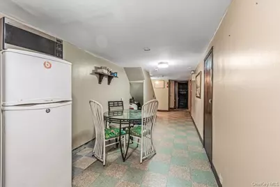 9428 112th Street, Richmond Hill, NY 11419 - Photo 26