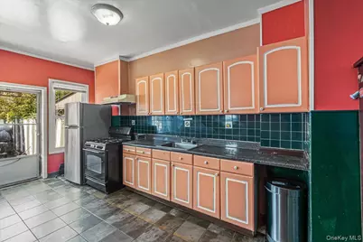 9428 112th Street, Richmond Hill, NY 11419 - Photo 4