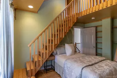 6 Bayview Terrace, Hampton Bays, NY 11946 - Photo 22