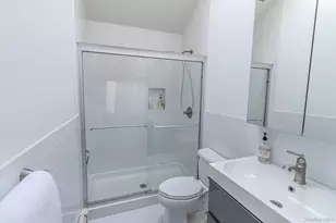 6 Bayview Terrace, Hampton Bays, NY 11946 - Photo 24