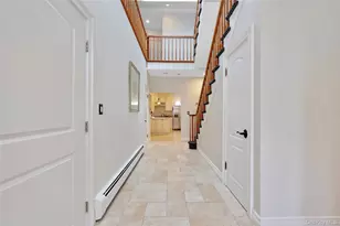 708 Park Ln, Cedarhurst, NY 11516 - Photo 4