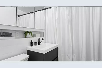 6 Fordham Hill Oval #8E, Bronx, NY 10468 - Photo 4