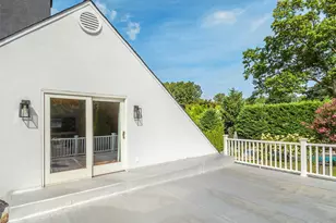 35 Highland Rd, Glen Cove, NY 11542 - Photo 22