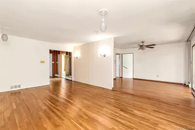 42 Oakledge Drive, East Northport, NY 11731 - Photo 6