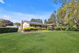 42 Oakledge Dr, East Northport, NY 11731 - Photo 2