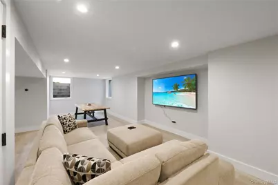 16 Pin Oak Lane, Westhampton Beach, NY 11978 - Photo 28