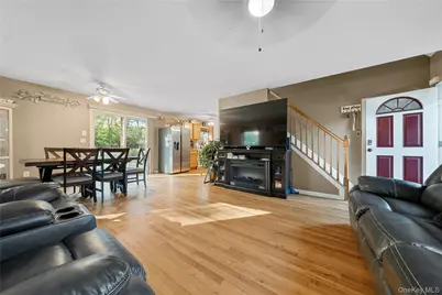 108 Patchogue Yaphank Road, Yaphank, NY 11980 - Photo 4