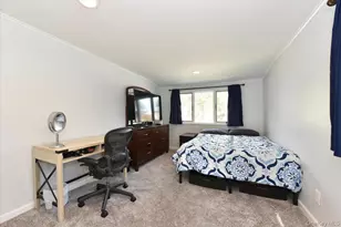 4042 Old Post Rd, Seaford, NY 11783 - Photo 22