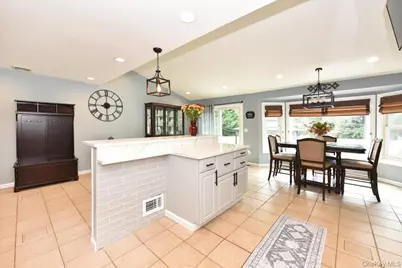 4042 Old Post Road, Seaford, NY 11783 - Photo 12