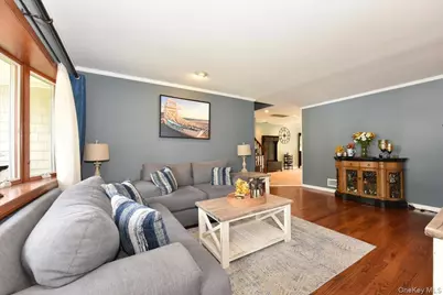 4042 Old Post Road, Seaford, NY 11783 - Photo 6