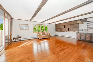 138 St Marks Pl, Massapequa, NY 11758 - Photo 8