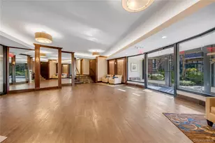 50 Brompton Rd, Great Neck, NY 11021 - Photo 12