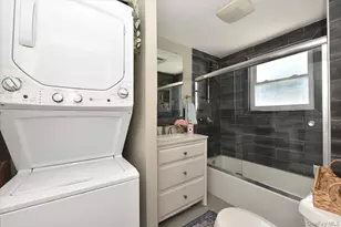 119 Sheridan Ave, Williston Park, NY 11596 - Photo 16