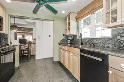 548 E State Street, Long Beach, NY 11561 - Photo 10