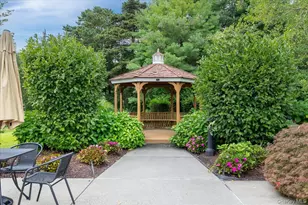 193 Gothic Cir, Manorville, NY 11949 - Photo 30