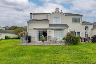 193 Gothic Cir, Manorville, NY 11949 - Photo 22